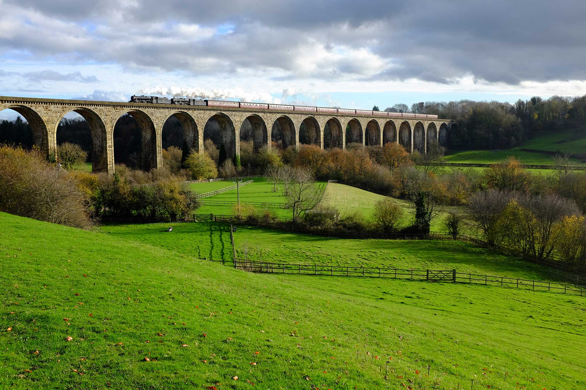 Steam train on Cefn Viaduct